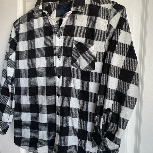 Boys Shirt Size 10/12 - Picture 10 of 14